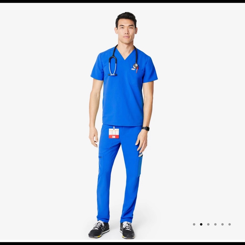 Men’s size large royal blue fig scrub bottoms.